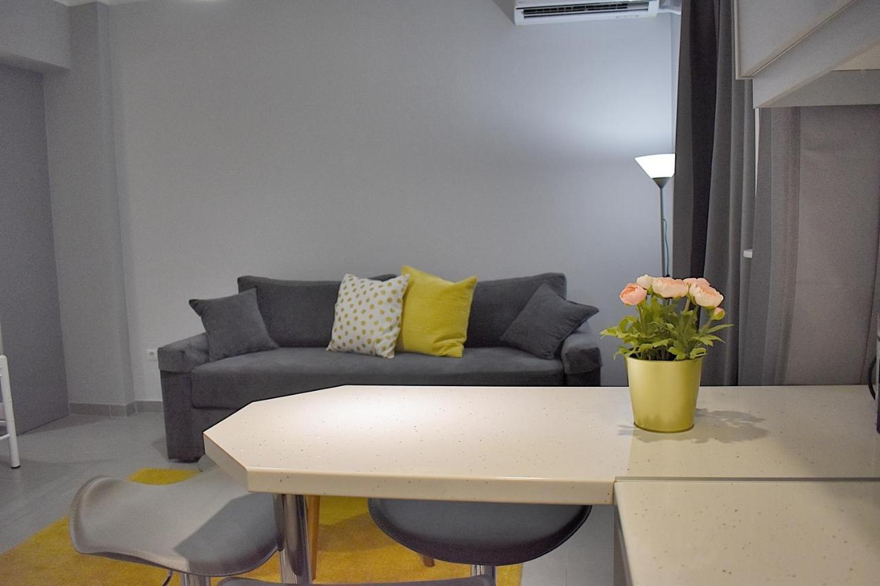 Check Point - Acropolis Apartment Атина Екстериор снимка