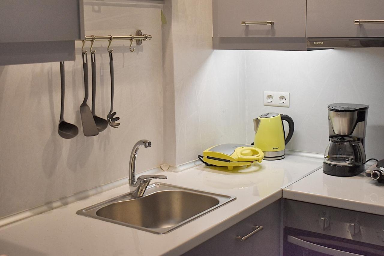 Check Point - Acropolis Apartment Атина Екстериор снимка