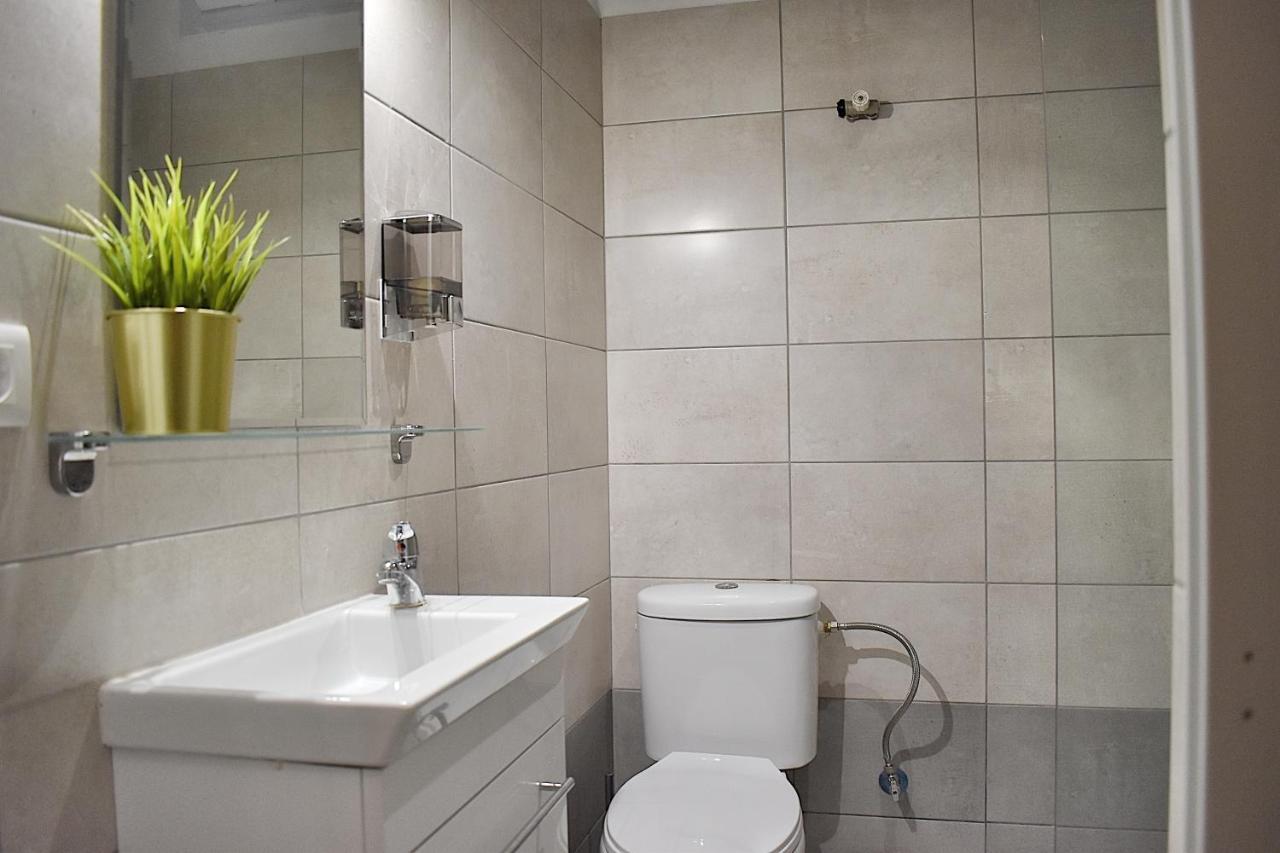Check Point - Acropolis Apartment Атина Екстериор снимка