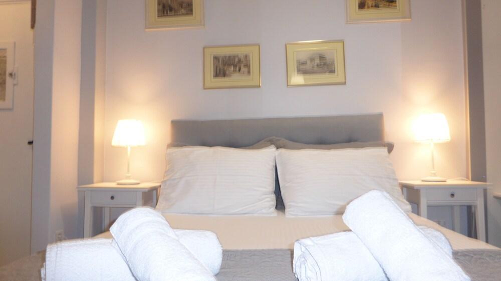 Check Point - Acropolis Apartment Атина Екстериор снимка